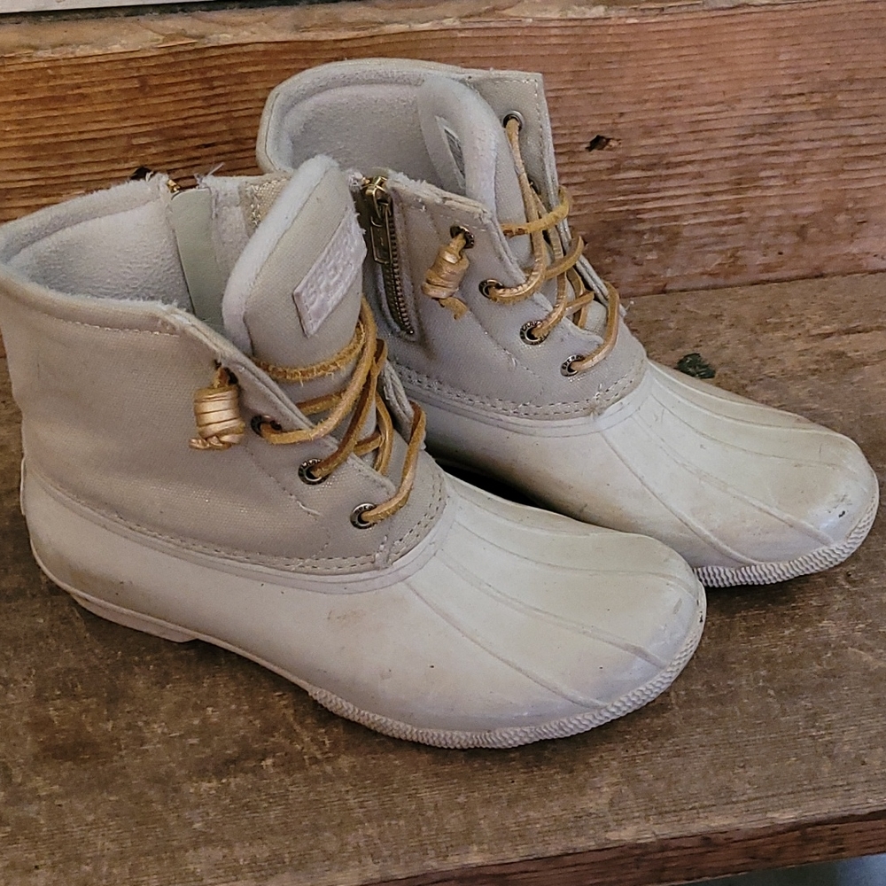 Sperry boots